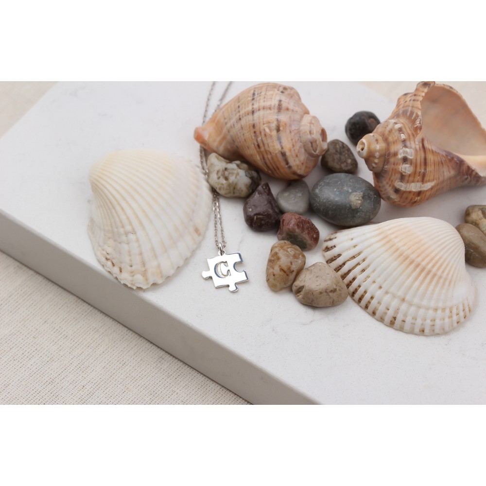 Glorria Kişiye Özel Harfli Puzzle Gümüş Kolye Glorria Kişiye Özel Harfli Puzzle Gümüş Kolye
