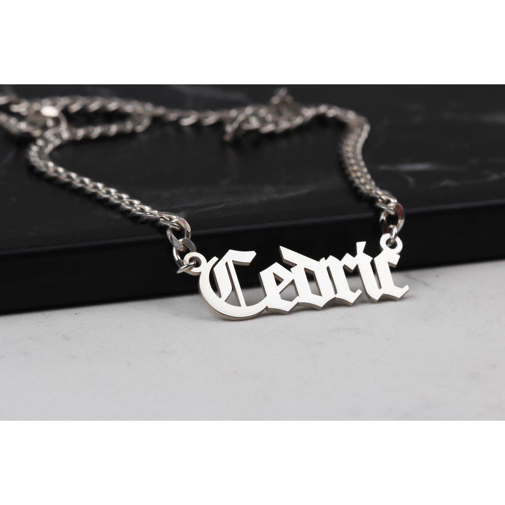 Glorria Erkek Kişiye Özel Gothic İsimli Gurmet Zincirli Gümüş Kolye Glorria Erkek Kişiye Özel Gothic İsimli Gurmet Zincirli Gümüş Kolye