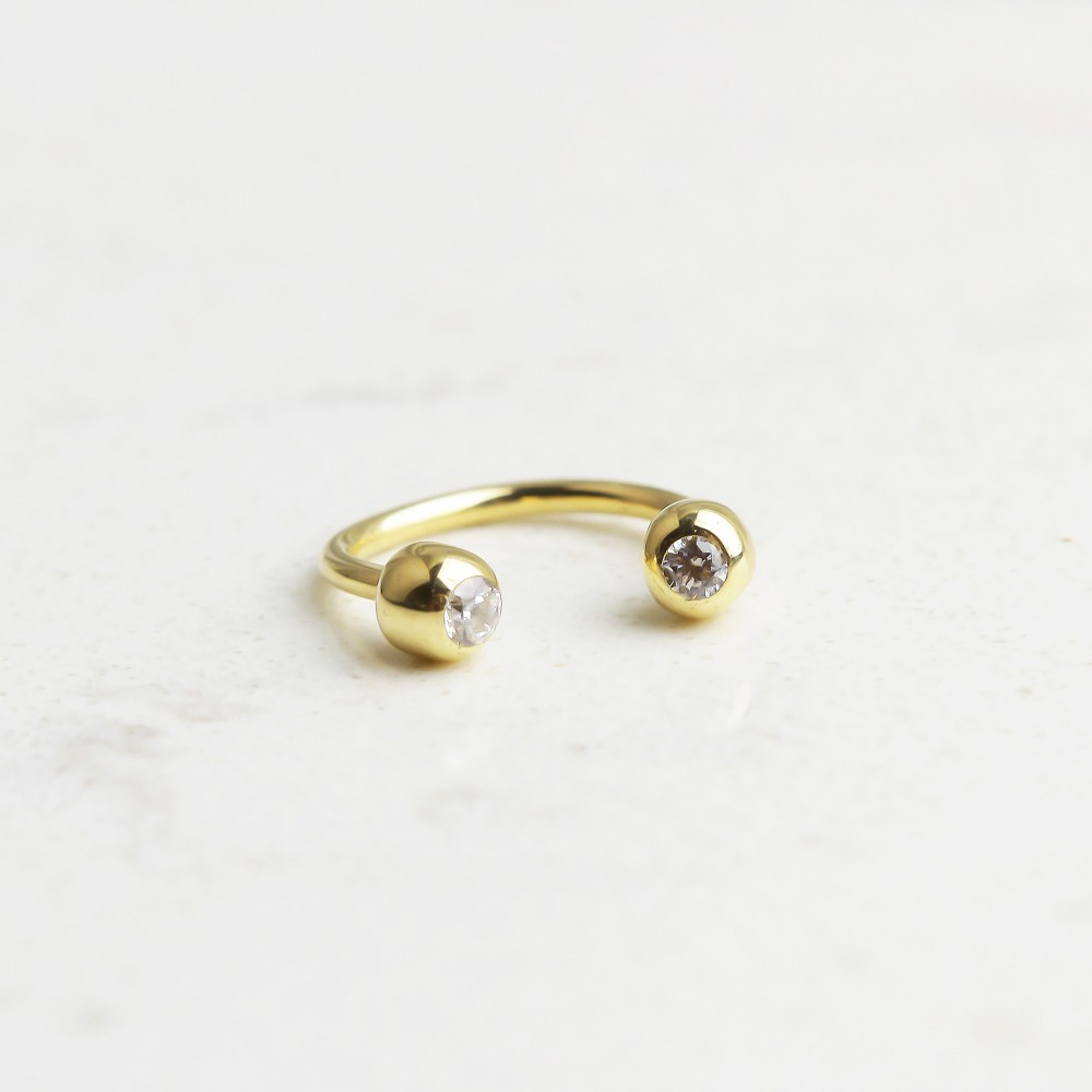 Glorria Altın Taşlı Yarım Halka Piercing Glorria Altın Taşlı Yarım Halka Piercing