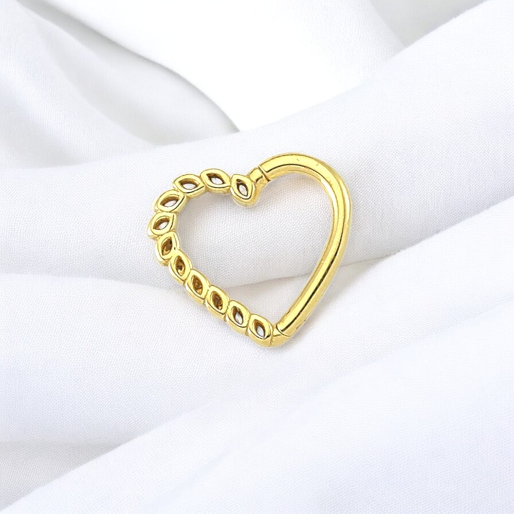 Glorria Altın Kalp Helix Piercing Glorria Altın Kalp Helix Piercing