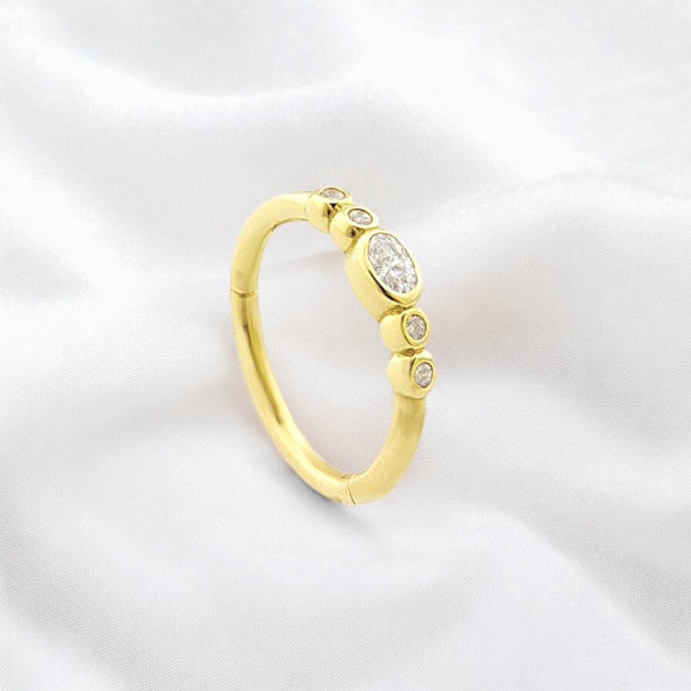 Glorria Altın Taşlı Halka Helix Piercing Glorria Altın Taşlı Halka Helix Piercing