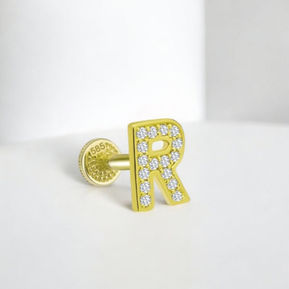 Glorria Altın R Harfi Tragus Piercing Glorria Altın R Harfi Tragus Piercing