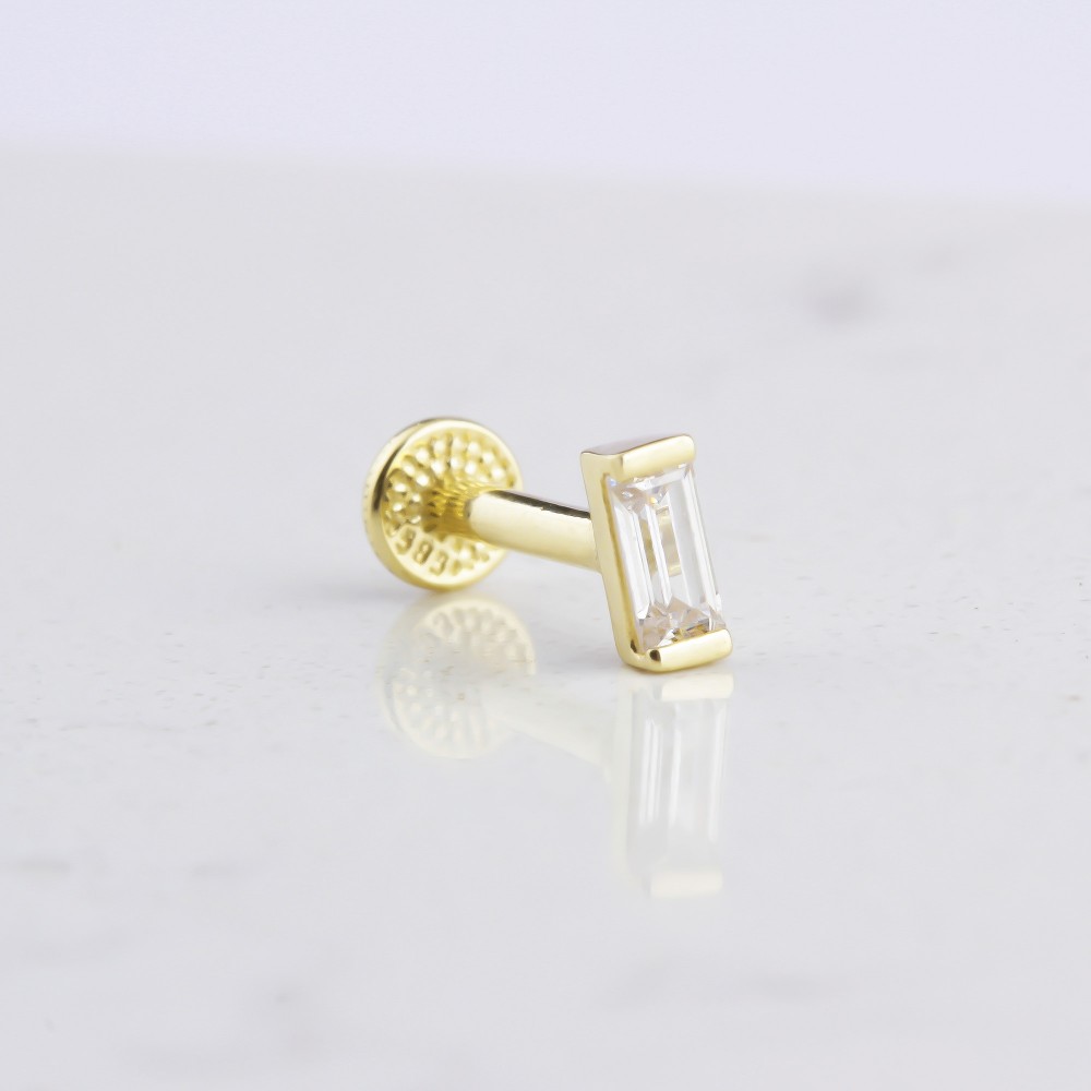 Glorria Altın Tek Baget Tragus Piercing Glorria Altın Tek Baget Tragus Piercing