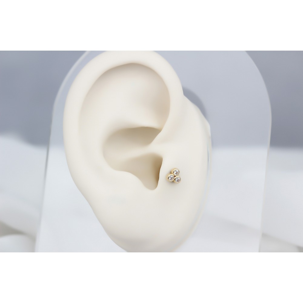 Glorria Altın Üç Taş Tragus Piercing Glorria Altın Üç Taş Tragus Piercing