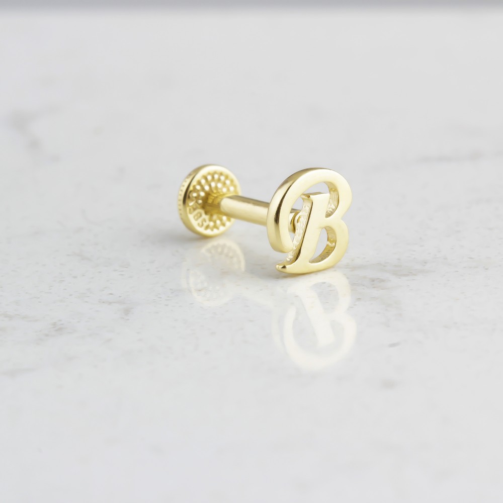 Glorria Altın B Harfi Tragus Piercing Glorria Altın B Harfi Tragus Piercing