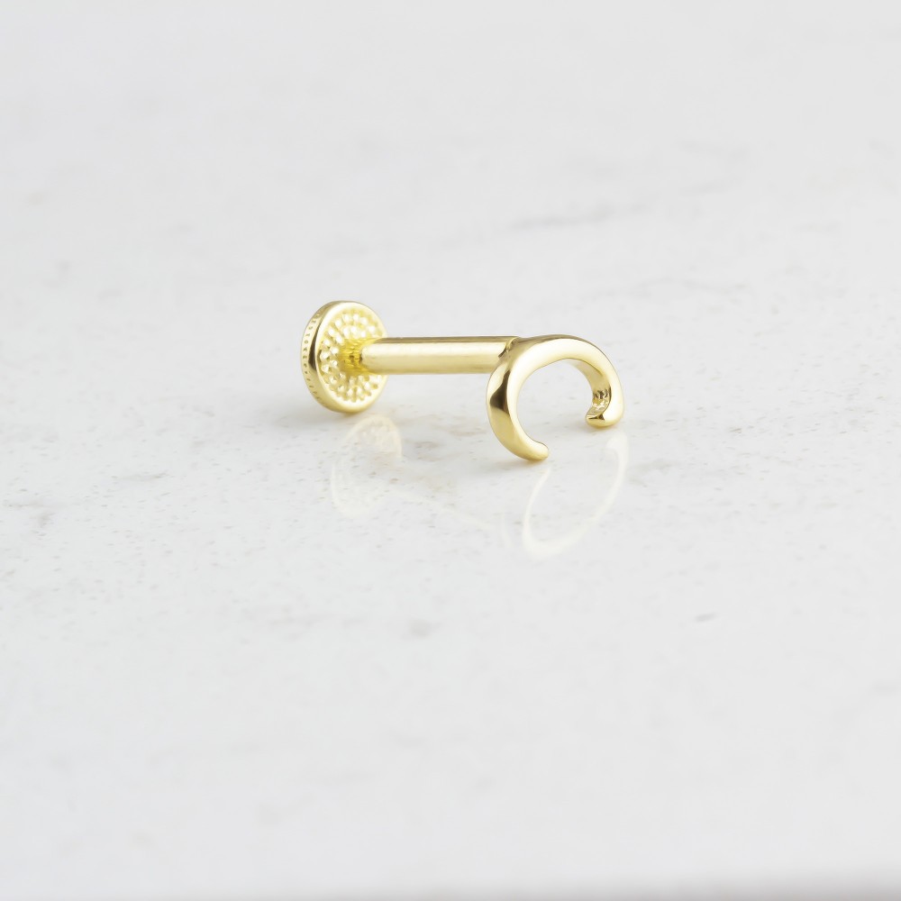 Glorria Altın C Harfi Tragus Piercing Glorria Altın C Harfi Tragus Piercing
