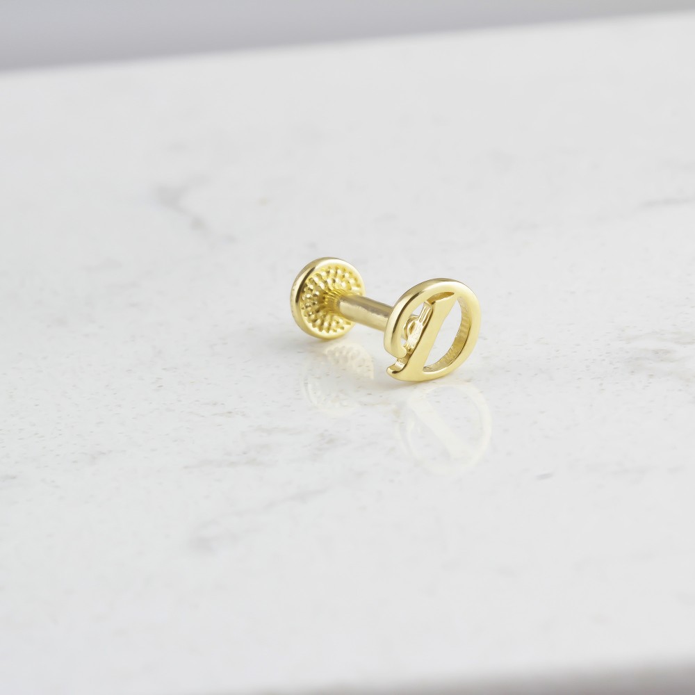 Glorria Altın D Harfi Tragus Piercing Glorria Altın D Harfi Tragus Piercing