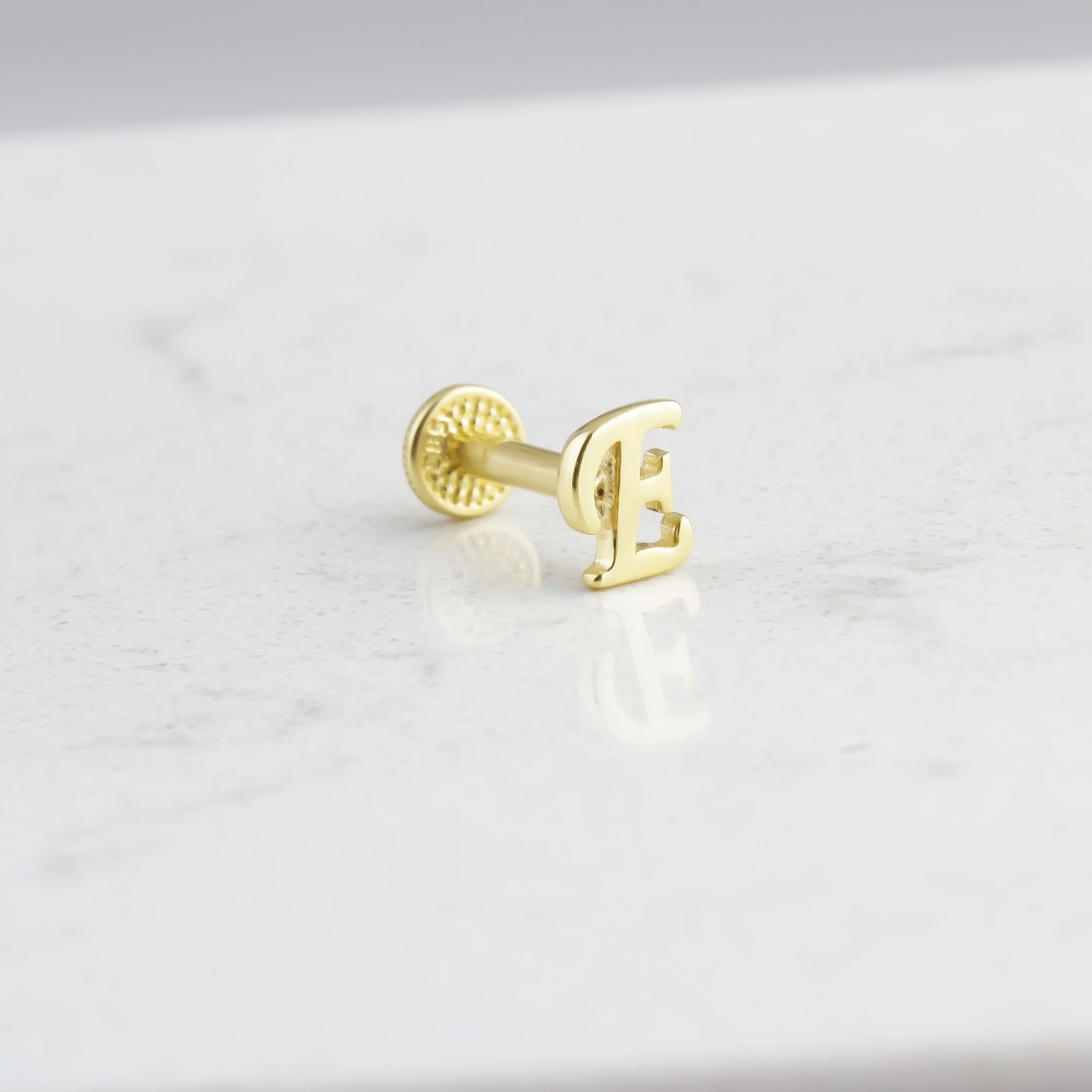 Glorria Altın E Harfi Tragus Piercing Glorria Altın E Harfi Tragus Piercing
