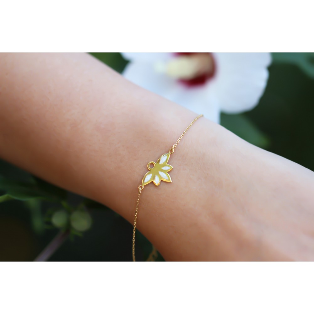 Glorria Gümüş Sedefli Lotus Bileklik Glorria Gümüş Sedefli Lotus Bileklik