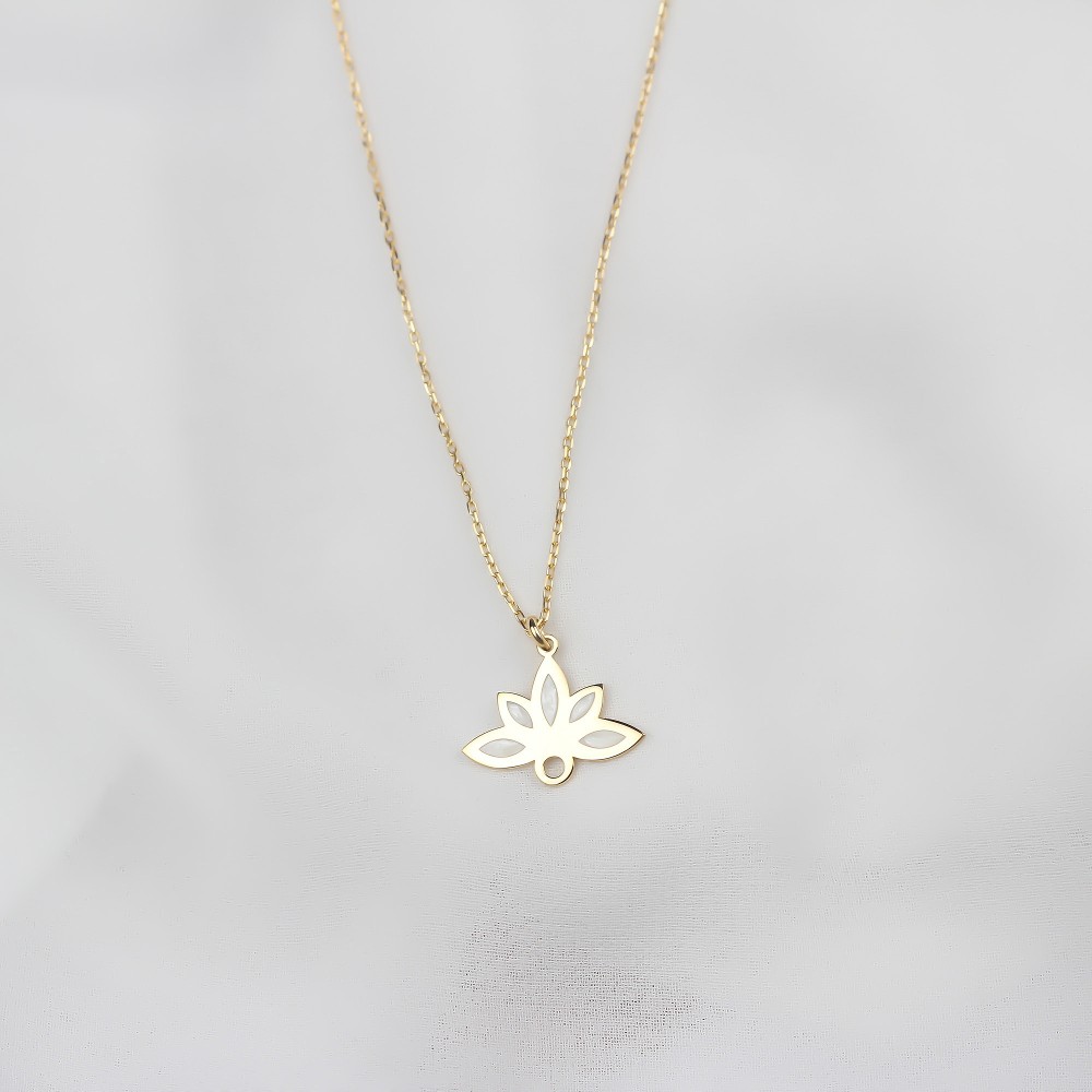 Glorria Gümüş Sedefli Lotus Kolye Glorria Gümüş Sedefli Lotus Kolye