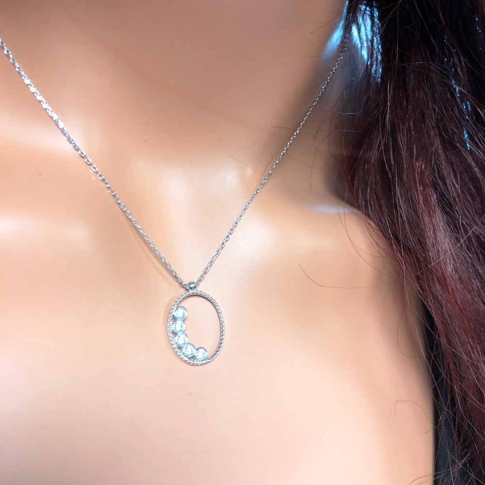 Glorria Gümüş Taşlı Oval Kolye Glorria Gümüş Taşlı Oval Kolye